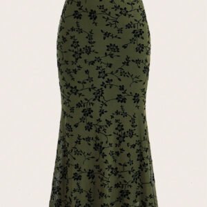 Fashion Spring Dark Green Floral Half-Length Fishtail Skirt, Casual And Versatile, Accentuates Graceful Curves