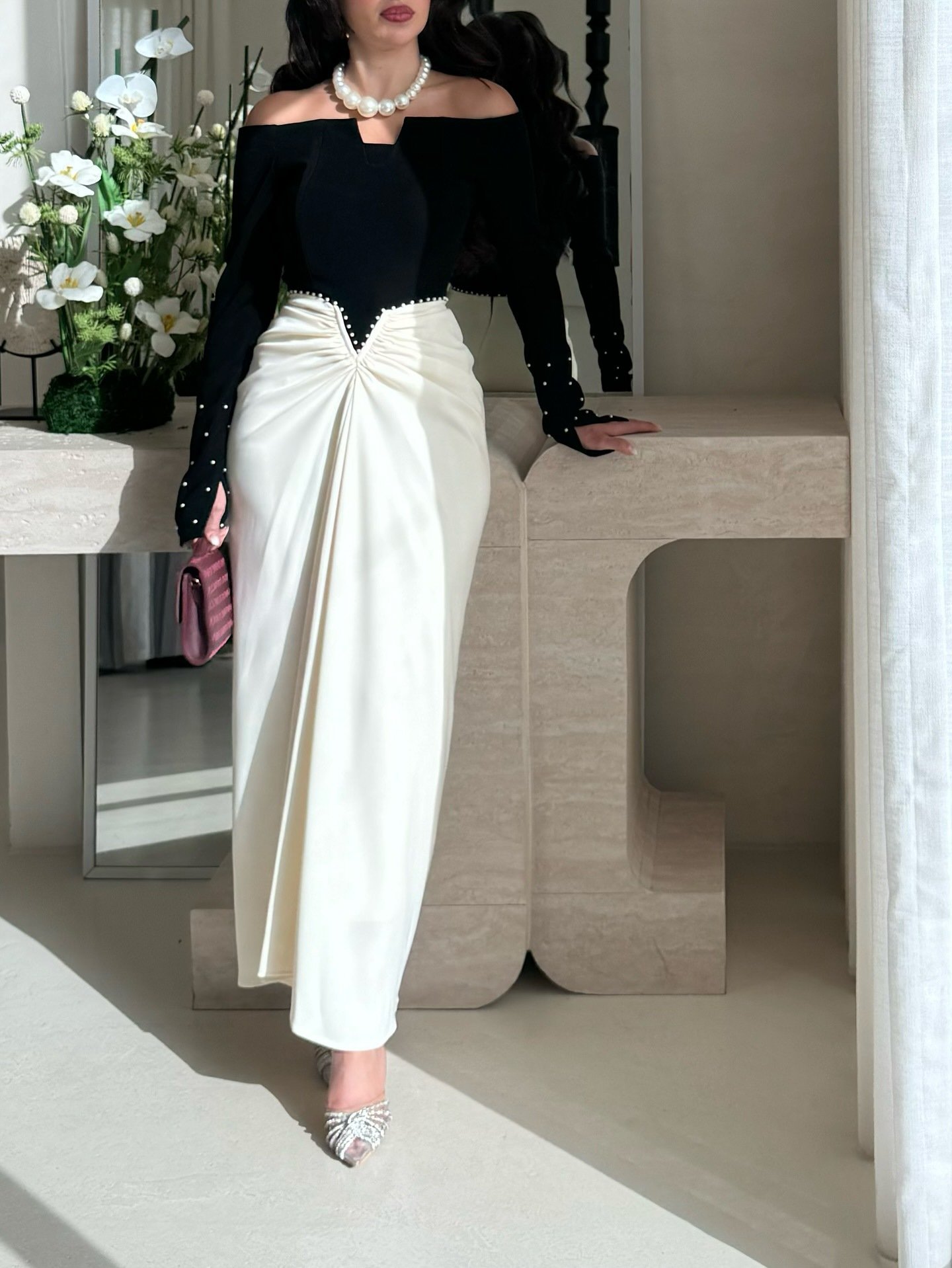 Elegant Sheath Dress With Color-blocking And Pearl Embellishments