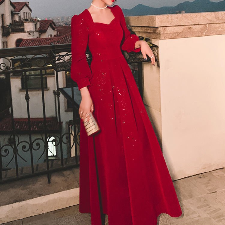 Evening Gown For Banquetselegant And Sophisticated
