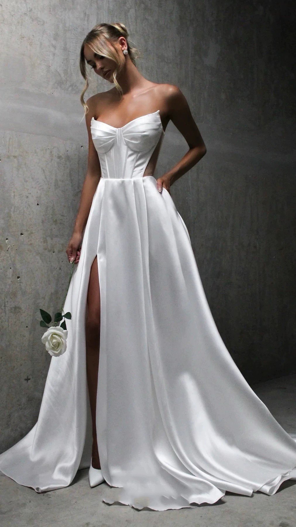 White Satin Slit Pocket Bandage Wedding Dress