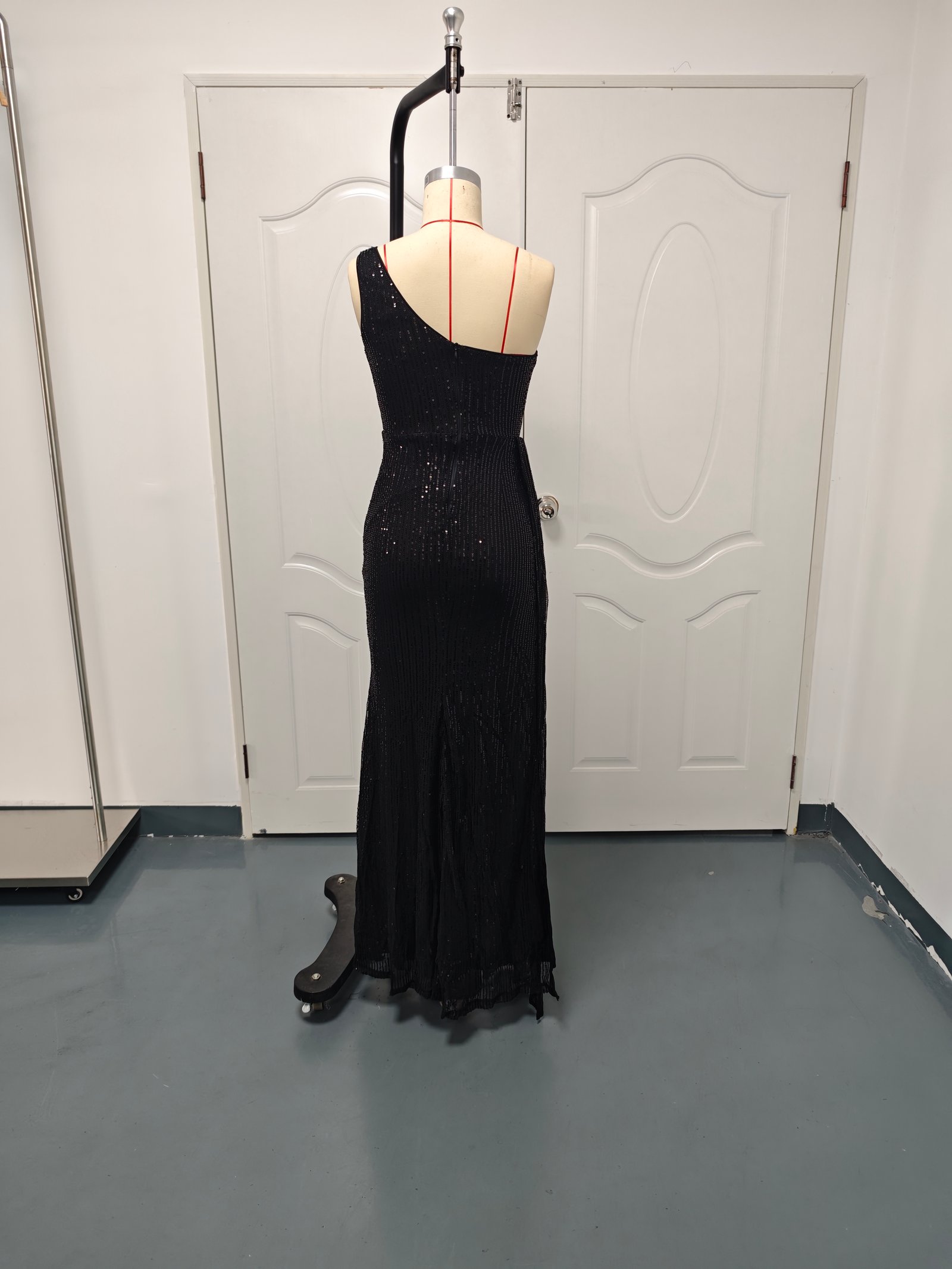 New Women's Sequin Party Evening Dress, Sexy High-Slit One-Shoulder Long Gown With Strap