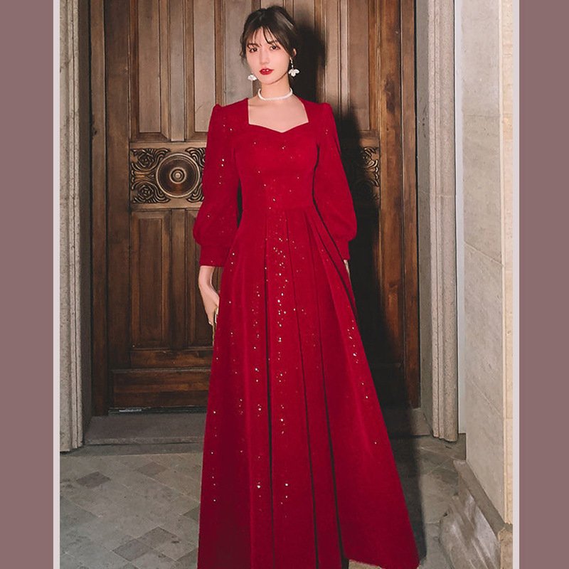 Evening Gown For Banquetselegant And Sophisticated