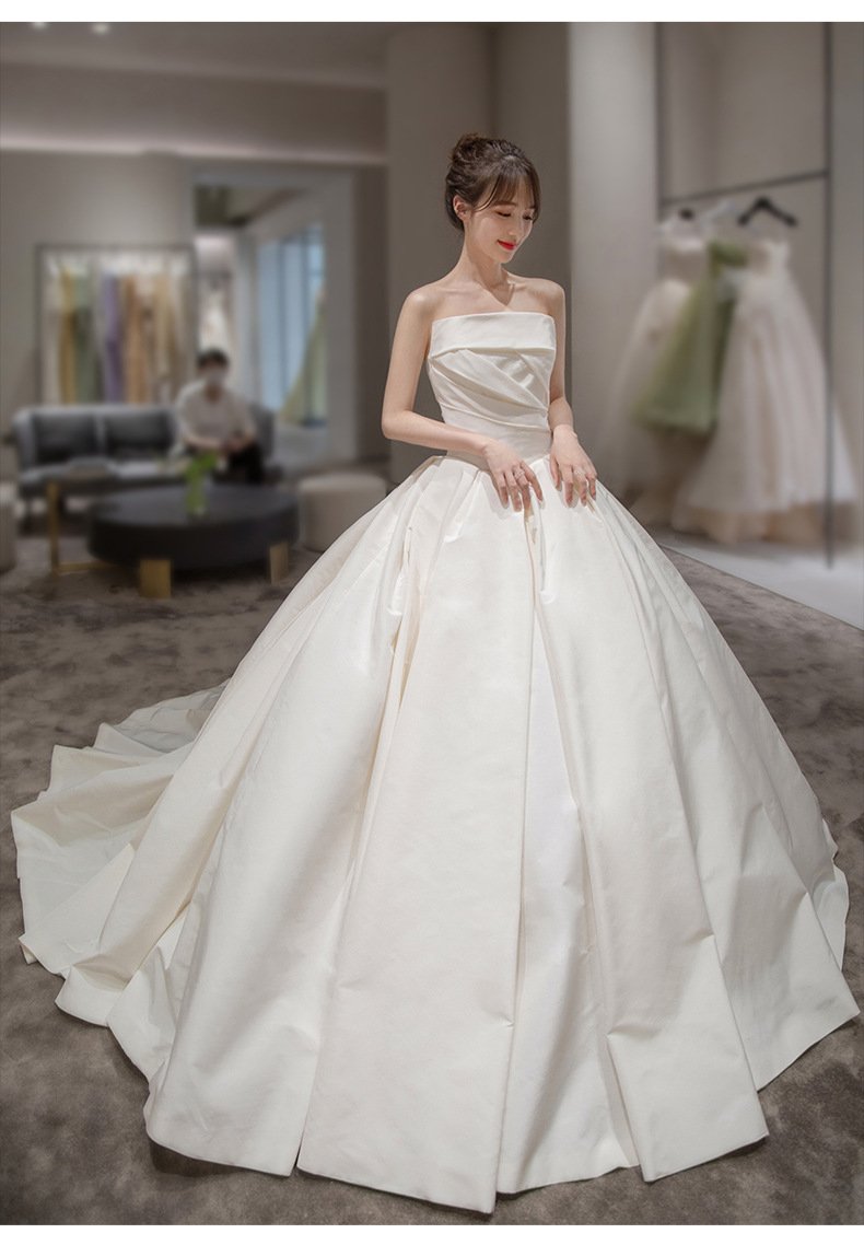 Women's Satin Tube Top Simple Elegant French Style Large Tail Elegant Wedding Dress
